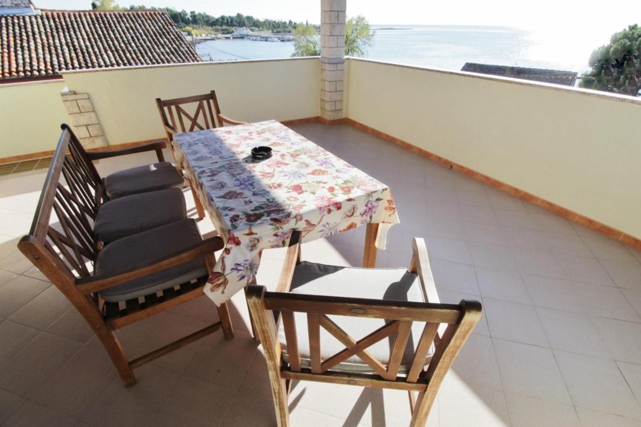Apartments Zambratija With Sea View Exteriör bild